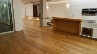 פרקט אלון מבוקע, מעושן בגמר לכה